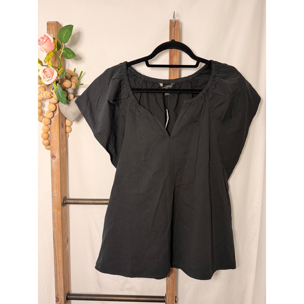 Banana Republic Black Split Neck Flutter Sleeve Popover Blouse Size Small NWT
